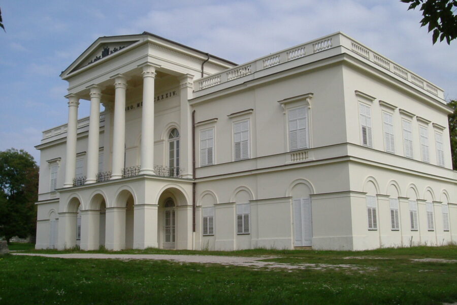Bajna: Sándor–Metternich-kastély