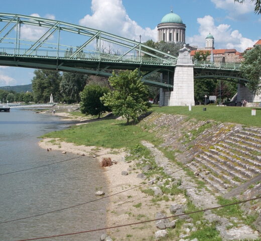 Prímás-sziget és a Szigetcsúcs (országzászló)