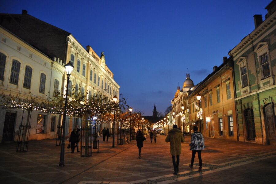 Széchenyi tér és a Városháza harangjátéka
